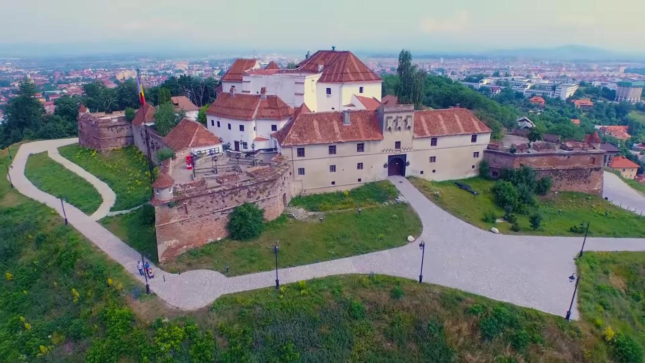 Apartment Alonisos Lux Brasov Ngoại thất bức ảnh