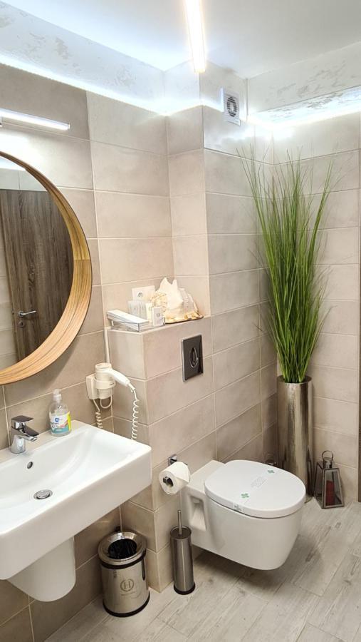 Apartment Alonisos Lux Brasov Ngoại thất bức ảnh