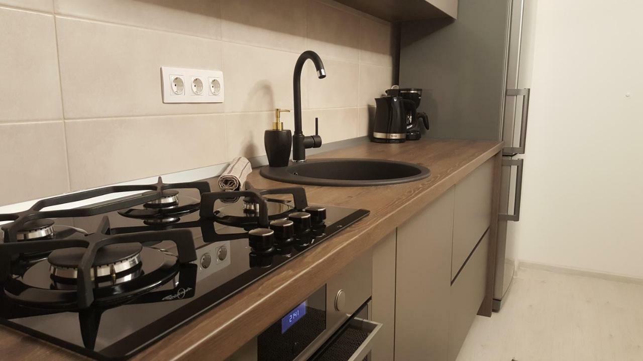 Apartment Alonisos Lux Brasov Ngoại thất bức ảnh