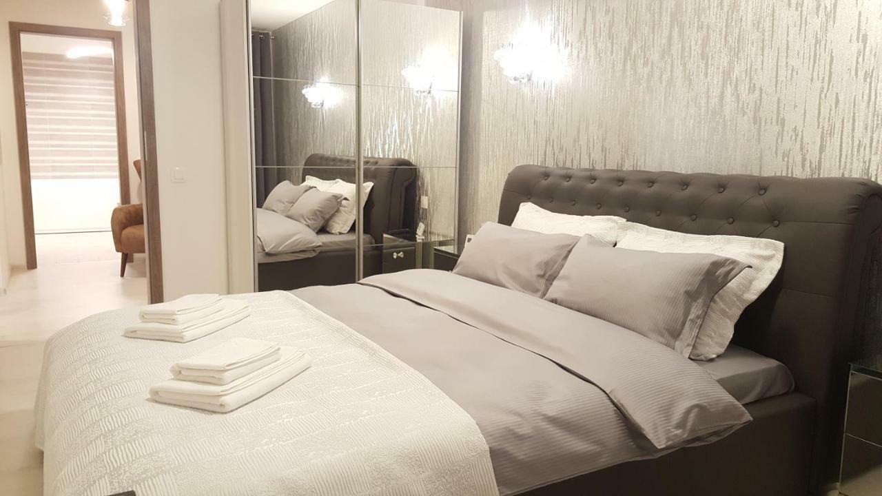 Apartment Alonisos Lux Brasov Ngoại thất bức ảnh
