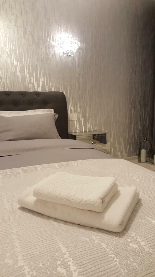 Apartment Alonisos Lux Brasov Ngoại thất bức ảnh