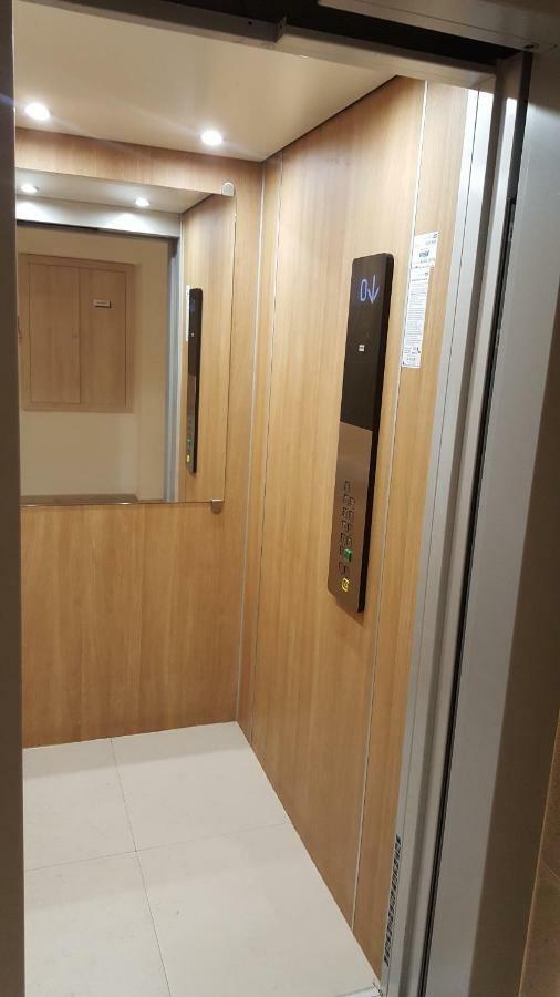 Apartment Alonisos Lux Brasov Ngoại thất bức ảnh