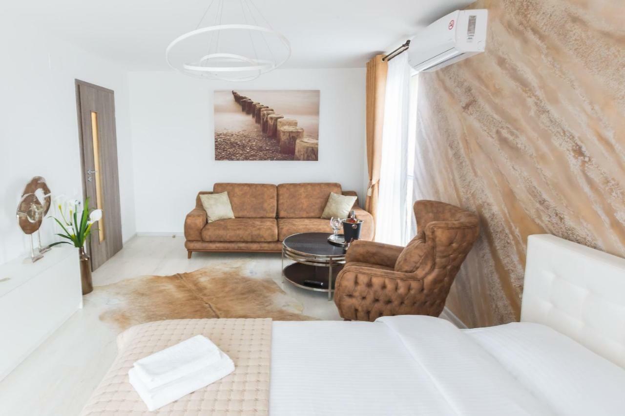 Apartment Alonisos Lux Brasov Ngoại thất bức ảnh