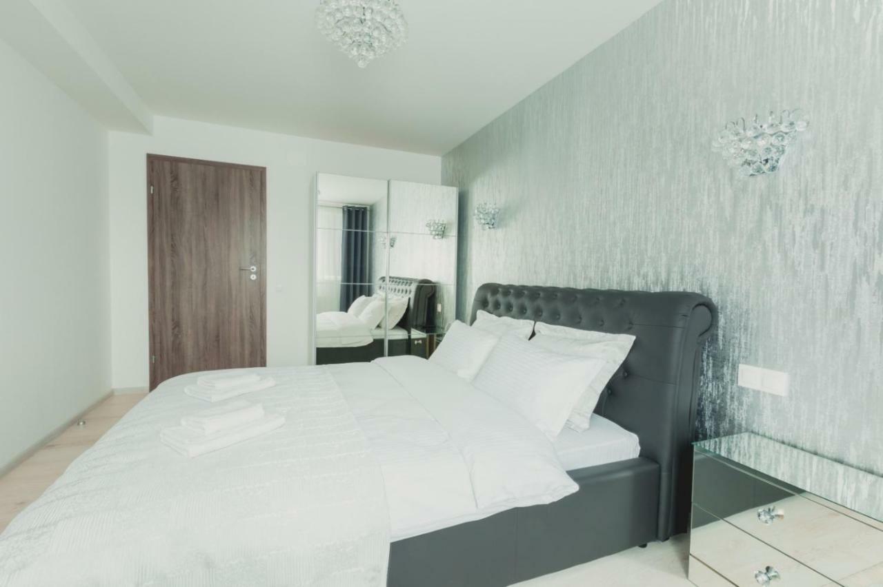 Apartment Alonisos Lux Brasov Ngoại thất bức ảnh