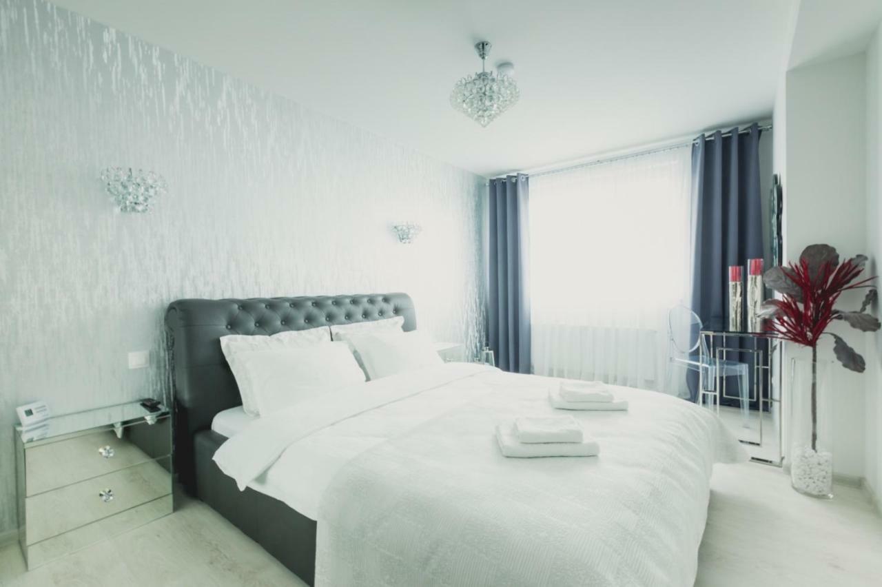 Apartment Alonisos Lux Brasov Ngoại thất bức ảnh